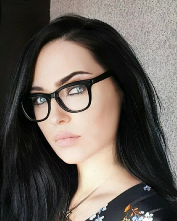 Таня