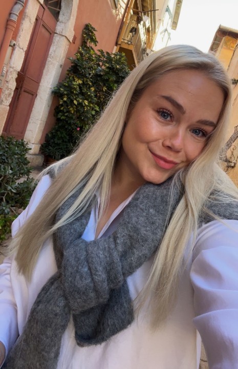Essi