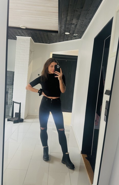 Bella